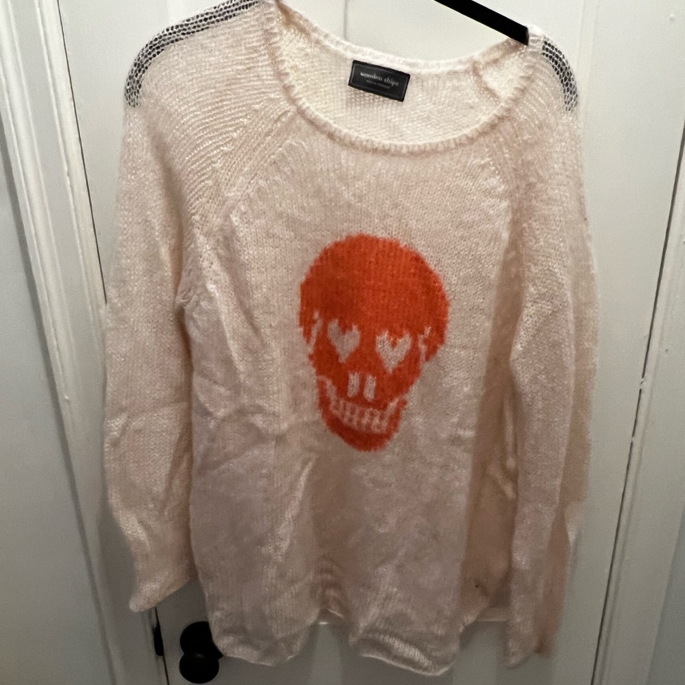Wooden Ships hot pink heart skull on light pink sweater